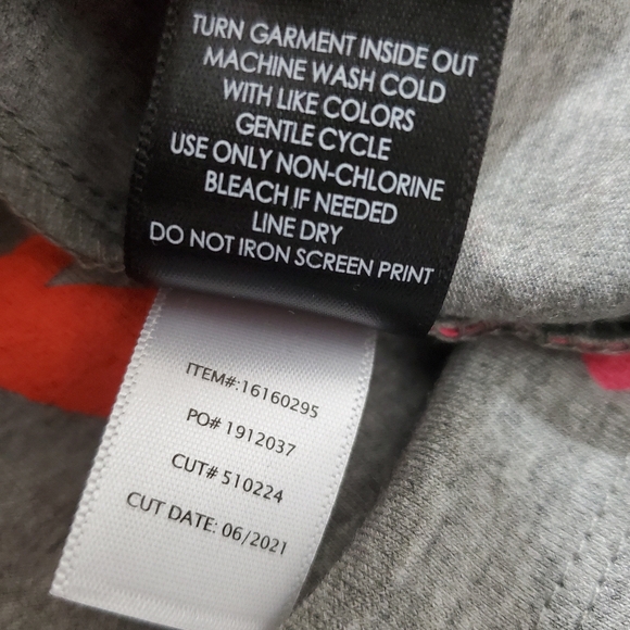 NWT Torrid Maxi Dress Strappy Grey Novelty Kiss Lip Print Size 2X 18 - 20 - Picture 12 of 12